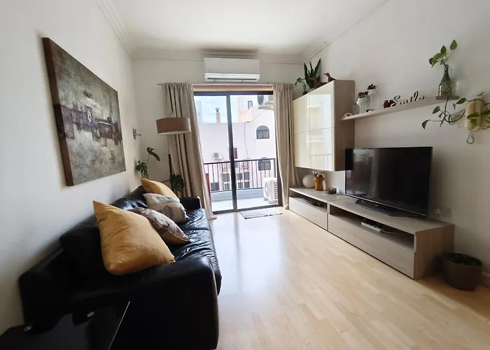 Gaia St Paul\'S Bay Modern Cosy Apartment